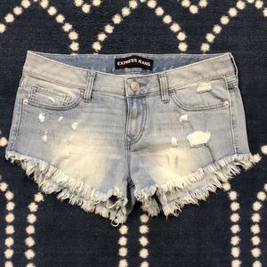 🚫SOLD!!🚫 Distressed Denim Shorts